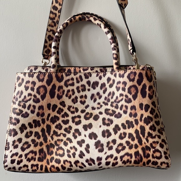Guess handbag - Picture 3 of 4